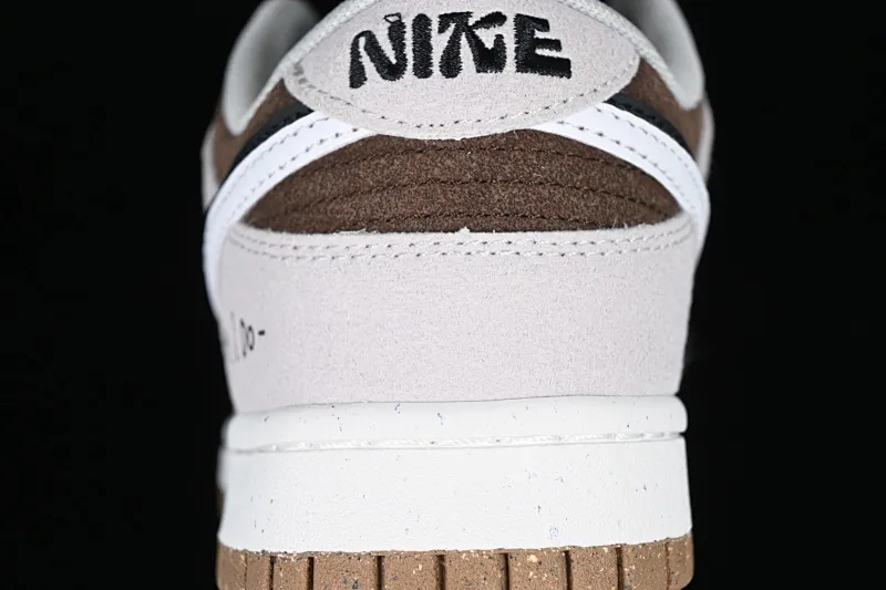 All Categories Nk SB Dunk Series Nk SB Dunk Low Low-top sneakers Cost-effective version Nk SB Dunk Low "85" double hook SB low-top sports and leisure sneakers DO9457-108